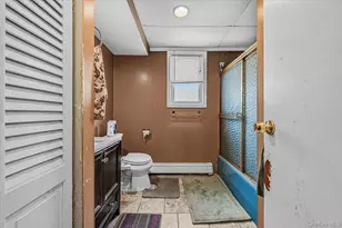 1033 N Fletcher Ave, Valley Stream, NY 11580 - Photo 18
