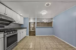 1033 N Fletcher Ave, Valley Stream, NY 11580 - Photo 22