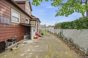 1033 N Fletcher Ave, Valley Stream, NY 11580 - Photo 6