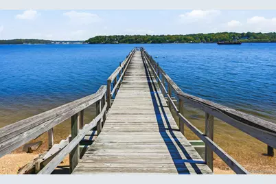 75 West Shore Road #4, Port Washington, NY 11050 - Photo 32