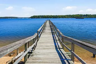 75 West Shore Rd, Port Washington, NY 11050 - Photo 32