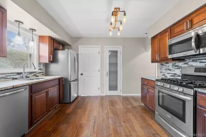 218 Islip Boulevard, Islip Terrace, NY 11752 - Photo 10