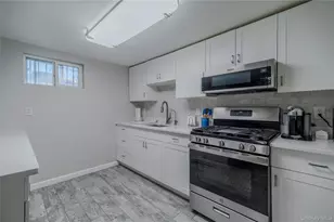 160-11 24th Ave, Whitestone, NY 11357 - Photo 34