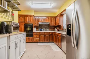 160-11 24th Ave, Whitestone, NY 11357 - Photo 14