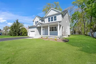 969 Manor Ln, Bay Shore, NY 11706 - Photo 2