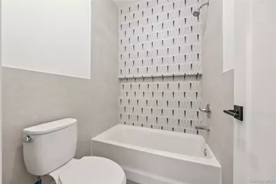 13 Warren Court #212, Monsey, NY 10952 - Photo 32