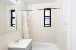 150-11 72nd Rd, Flushing, NY 11367 - Photo 10