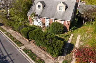 2216 Brooklyn Ave, Merrick, NY 11566 - Photo 2