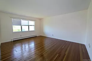27 Skyview Ln, New Rochelle, NY 10804 - Photo 10