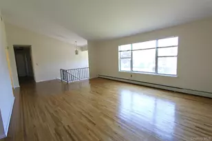 27 Skyview Ln, New Rochelle, NY 10804 - Photo 8