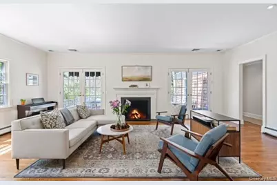60 Shutter Lane, Oyster Bay, NY 11771 - Photo 4