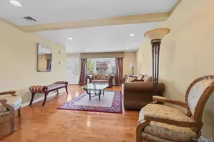 418 Parker Ave, Levittown, NY 11756 - Photo 4