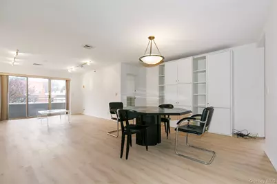 100 Cuttermill Road #2-C, Great Neck, NY 11021 - Photo 10