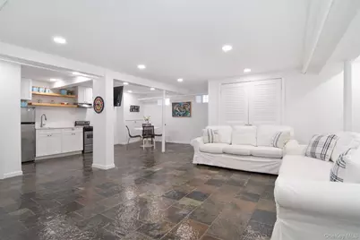 233 Kneeland Avenue, Yonkers, NY 10705 - Photo 40