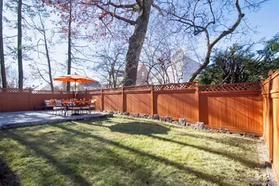 233 Kneeland Avenue, Yonkers, NY 10705 - Photo 12