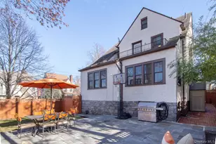 233 Kneeland Ave, Yonkers, NY 10705 - Photo 10