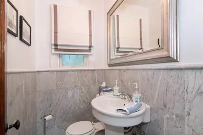 233 Kneeland Avenue, Yonkers, NY 10705 - Photo 24
