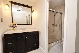 604 Cabot Ct E, Saint James, NY 11780 - Photo 18