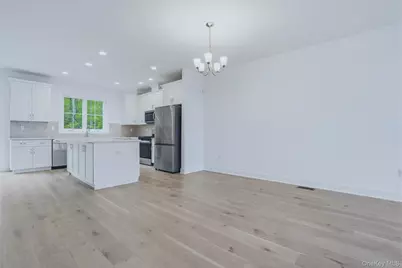 4010 Chestnut Ridge Road, Fishkill, NY 12524 - Photo 12