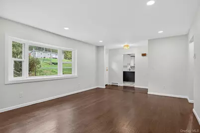 25 Kings Drive, Newburgh, NY 12589 - Photo 12