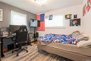 1040 Cedarhurst St, Woodmere, NY 11581 - Photo 10