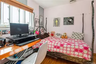 1040 Cedarhurst St, Woodmere, NY 11581 - Photo 12