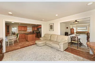 13 Sheppard Street, Glen Head, NY 11545 - Photo 10