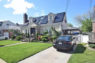 14 Plymouth St, New Hyde Park, NY 11040 - Photo 30