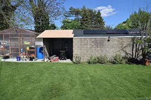 14 Plymouth St, New Hyde Park, NY 11040 - Photo 24