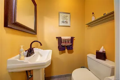 1595 N Central Avenue #30, Valley Stream, NY 11580 - Photo 12