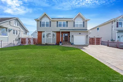 149 S Bay Avenue, Freeport, NY 11520 - Photo 1
