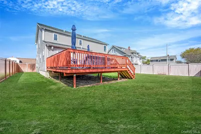 149 S Bay Avenue, Freeport, NY 11520 - Photo 28