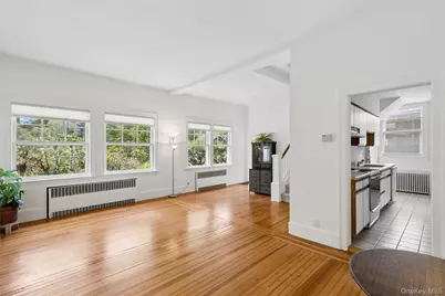 208A Wheatley Road, Old Westbury, NY 11568 - Photo 12