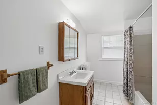 208A Wheatley Rd, Old Westbury, NY 11568 - Photo 26