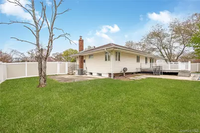 2 Seley Cross, Islip Terrace, NY 11752 - Photo 20