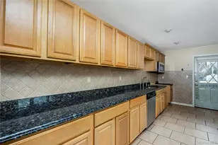 2 Seley Cross, Islip Terrace, NY 11752 - Photo 6