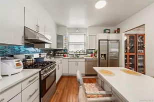 1727 E 14th St, Brooklyn, NY 11229 - Photo 2