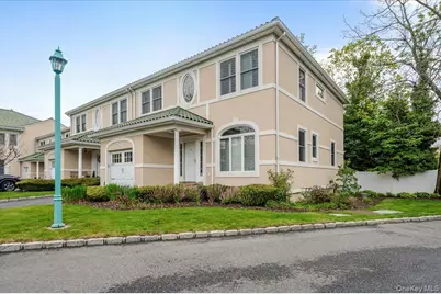 6 Villa Promenade, Bay Shore, NY 11706 - Photo 24