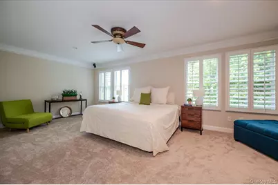 6 Villa Promenade, Bay Shore, NY 11706 - Photo 12