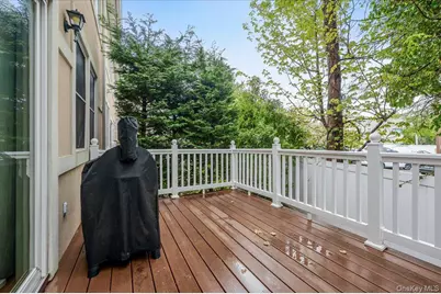 6 Villa Promenade, Bay Shore, NY 11706 - Photo 22