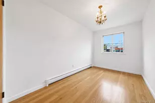 1323 E 222nd St, Bronx, NY 10469 - Photo 10