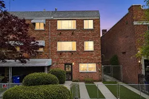 1323 E 222nd St, Bronx, NY 10469 - Photo 16