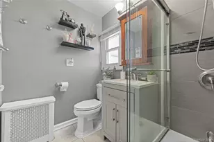 3184 Baisley Ave, Bronx, NY 10465 - Photo 10