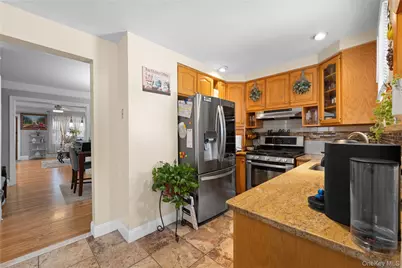 3184 Baisley Avenue, Bronx, NY 10465 - Photo 4