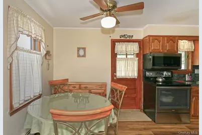 3551 Condor Road, Levittown, NY 11756 - Photo 10