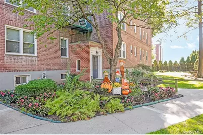22 Mulford Place #2D, Hempstead, NY 11550 - Photo 4