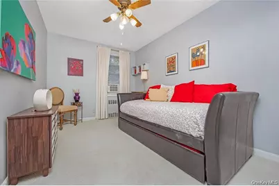 22 Mulford Place #2D, Hempstead, NY 11550 - Photo 10