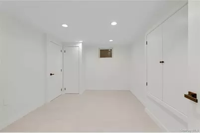 225 Hilltop Street, Mahopac, NY 10541 - Photo 30