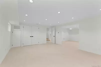 225 Hilltop Street, Mahopac, NY 10541 - Photo 16