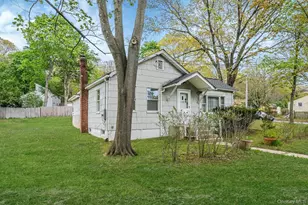 145 Locust Dr, Rocky Point, NY 11778 - Photo 28